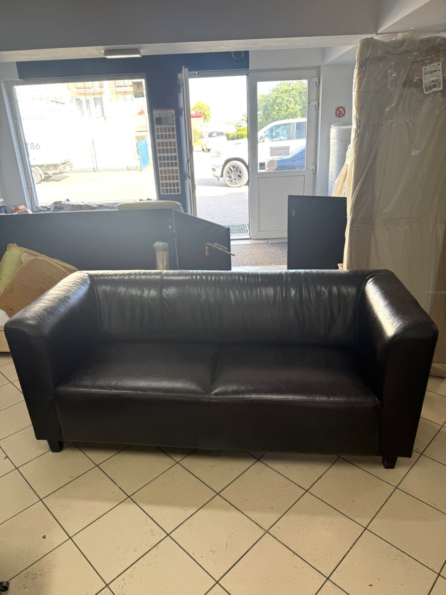 Sofa skórzana po wymianie skóry na siedzisku – tapicer Bydgoszcz